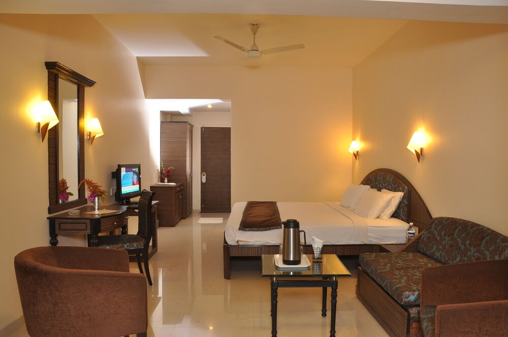 BLUE COUNTRY RESORT 15/33