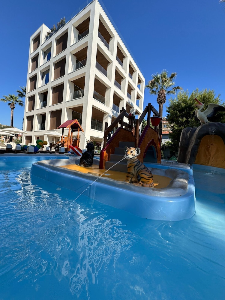Hotel Relax 3/50