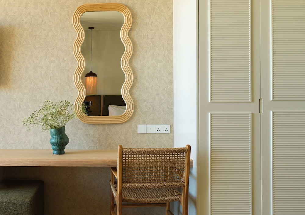 NALU Latchi, Leonardo Limited Edition 15/61