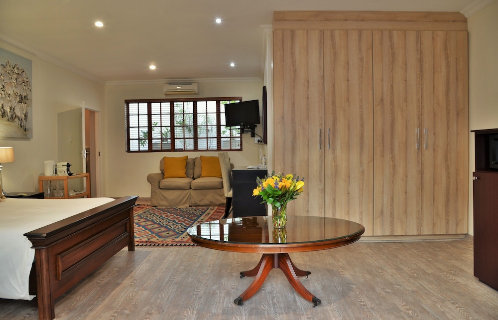 Hyde Park Guest House 5/73