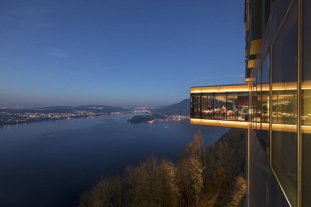 Burgenstock Hotel & Alpine Spa 10/90