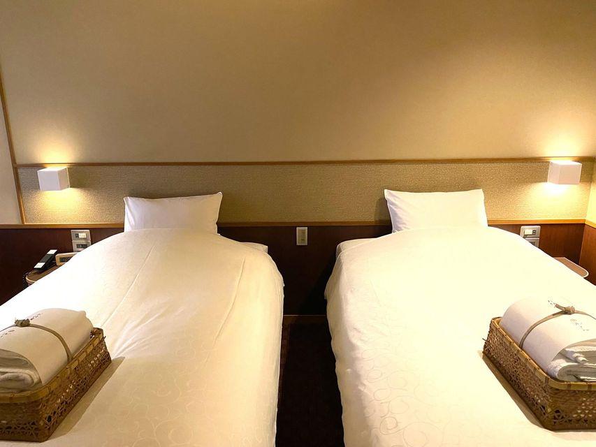 Deluxe, Twin Beds, 2 Futon Beds, Cypress Bath