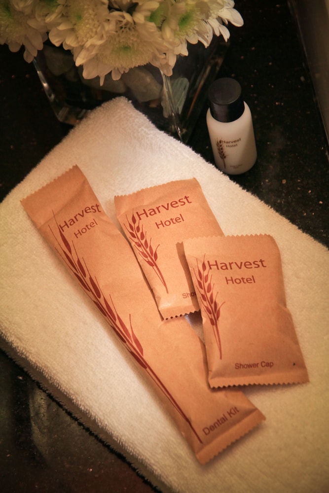 Harvest Hotel 27/68