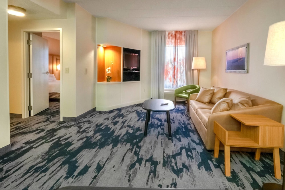 Fairfield Inn Suites Hazleton 36/52