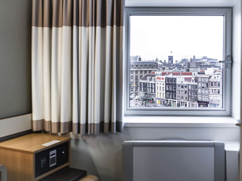 Ibis Amsterdam Centre Hotel 49/73