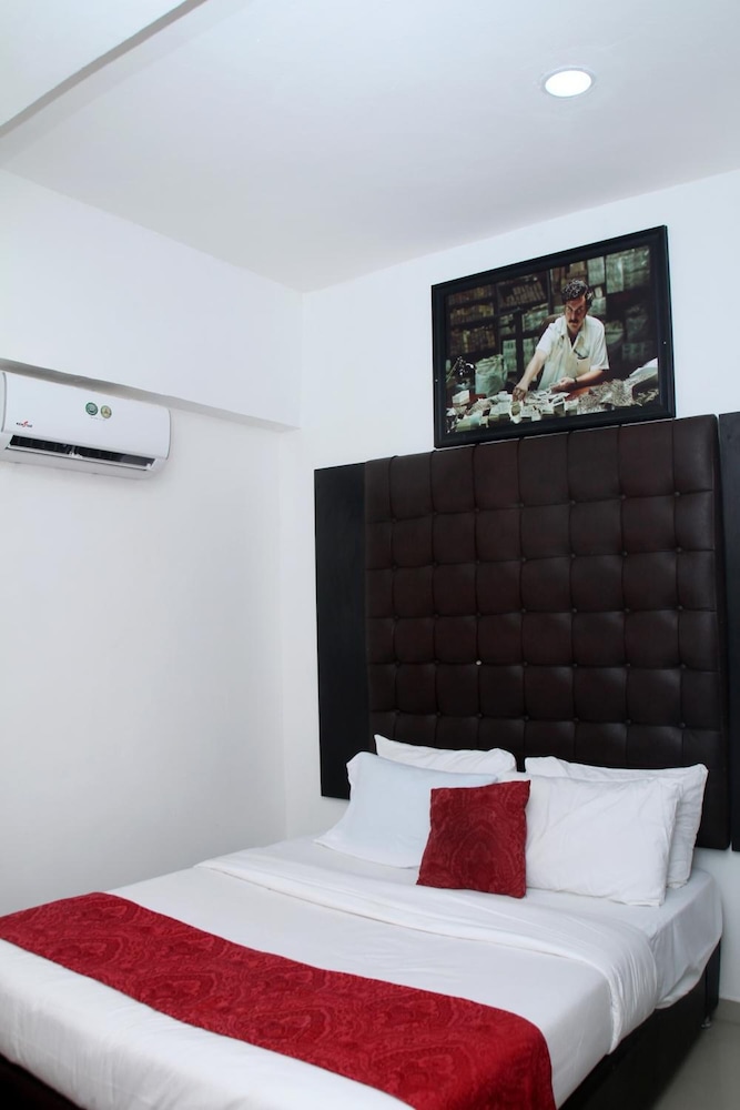 H3 Luxury Cottage 4/40