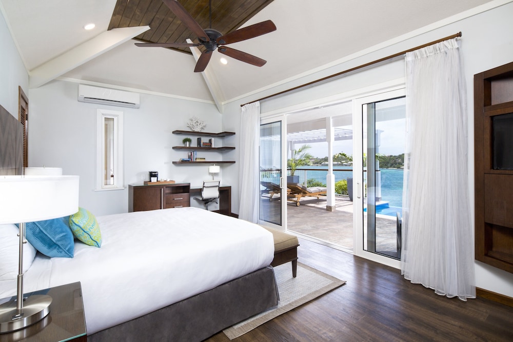 Villa, King Bed, Water Front