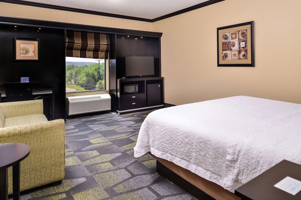 Hampton Inn Suites Big Spring 9/47