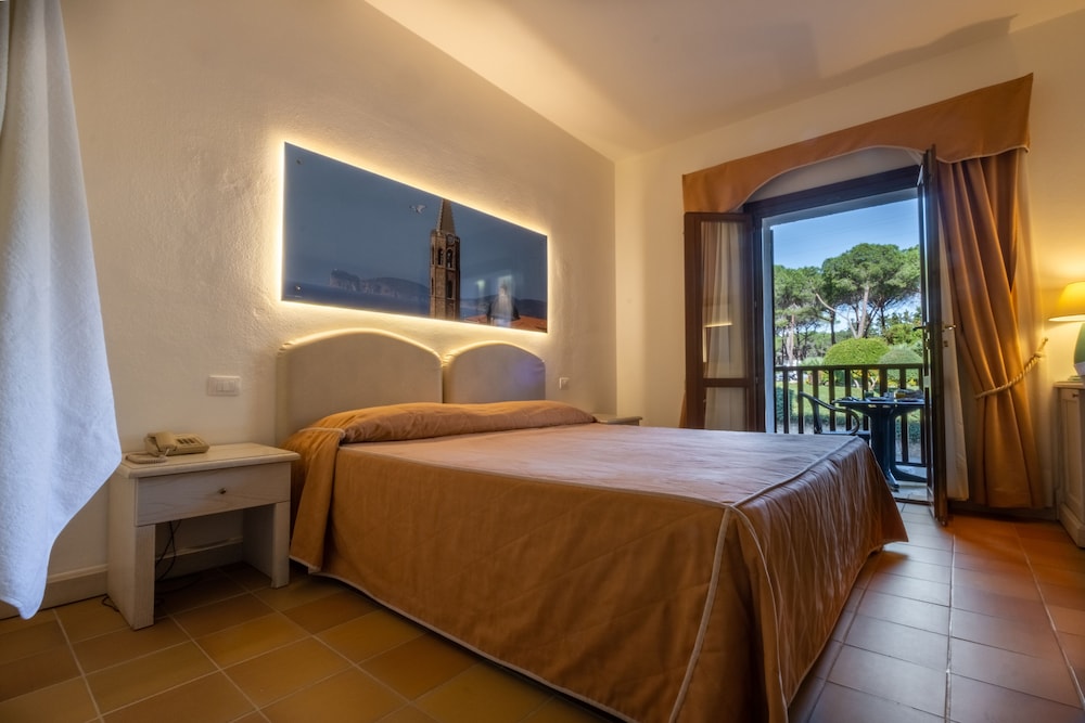 Room Assigned on Arrival, Double Bed