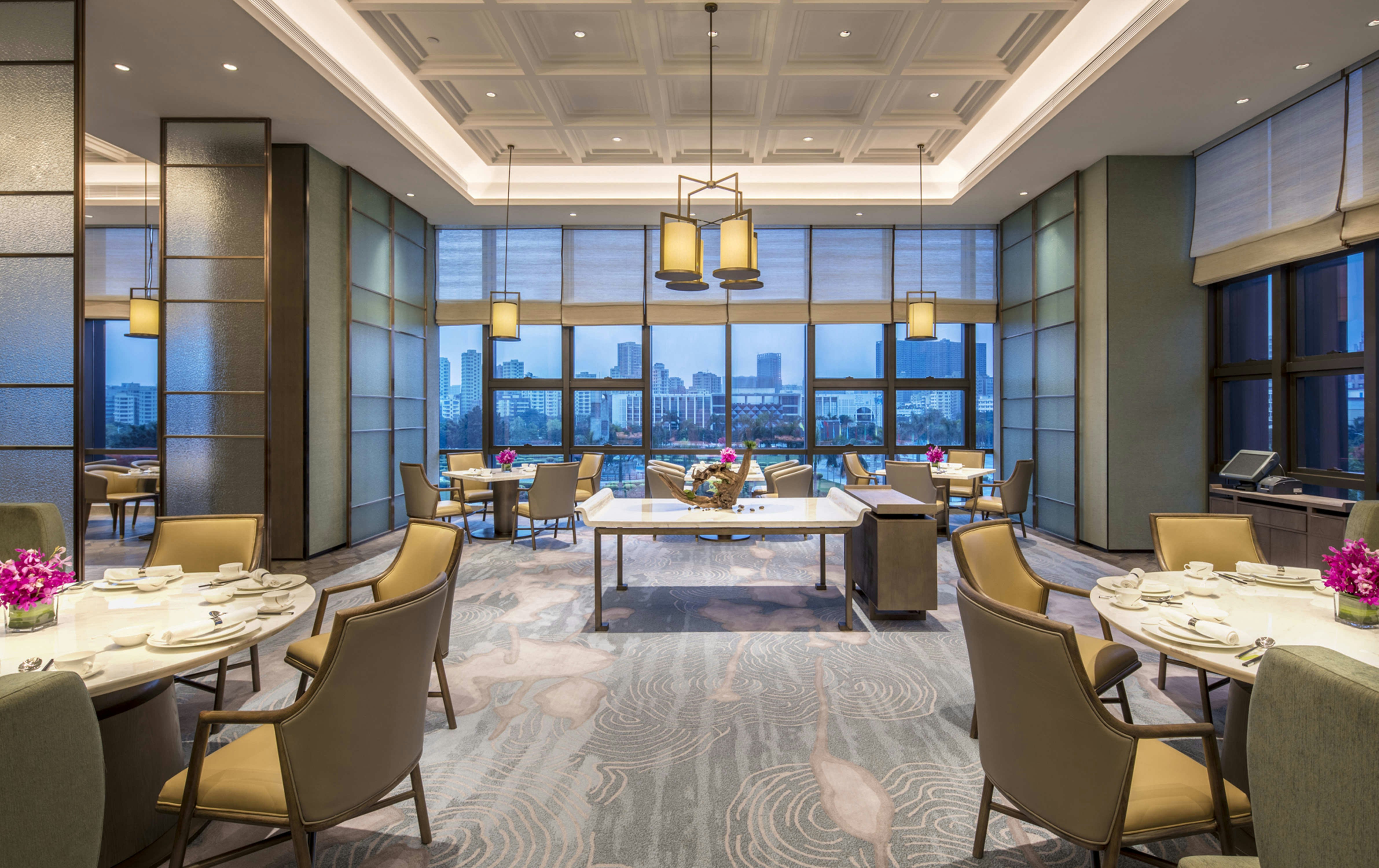 Doubletree By Hilton Shenzhen Longhua 46/76