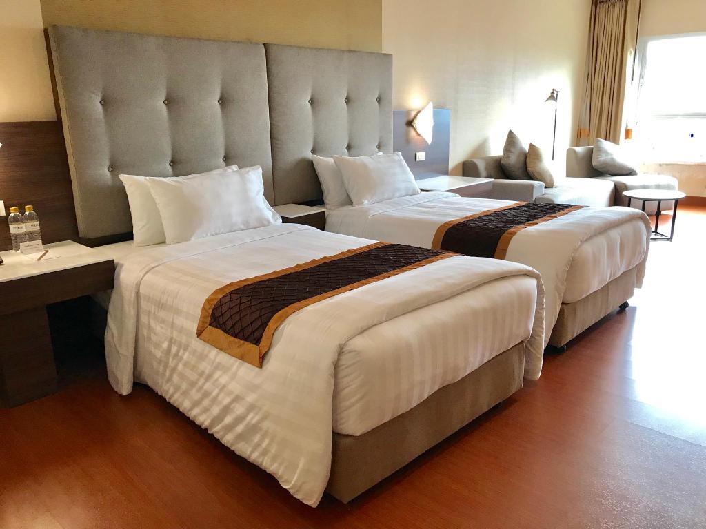 Furama Chiang Mai Hotel 12/38