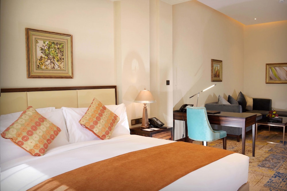 فندق ورويك الخبر(Warwick Al Khobar Hotel) 21/75