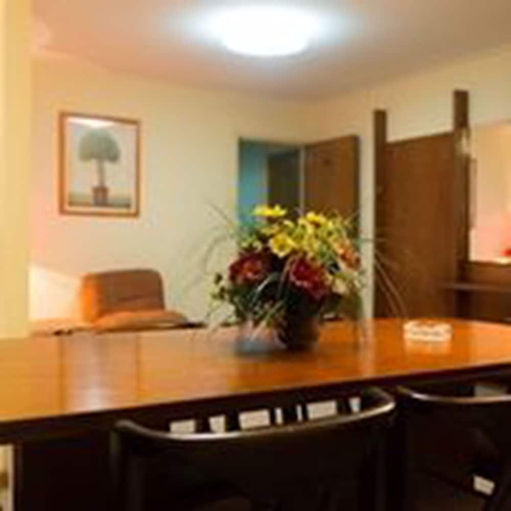 Hotel del Jardin 4/50