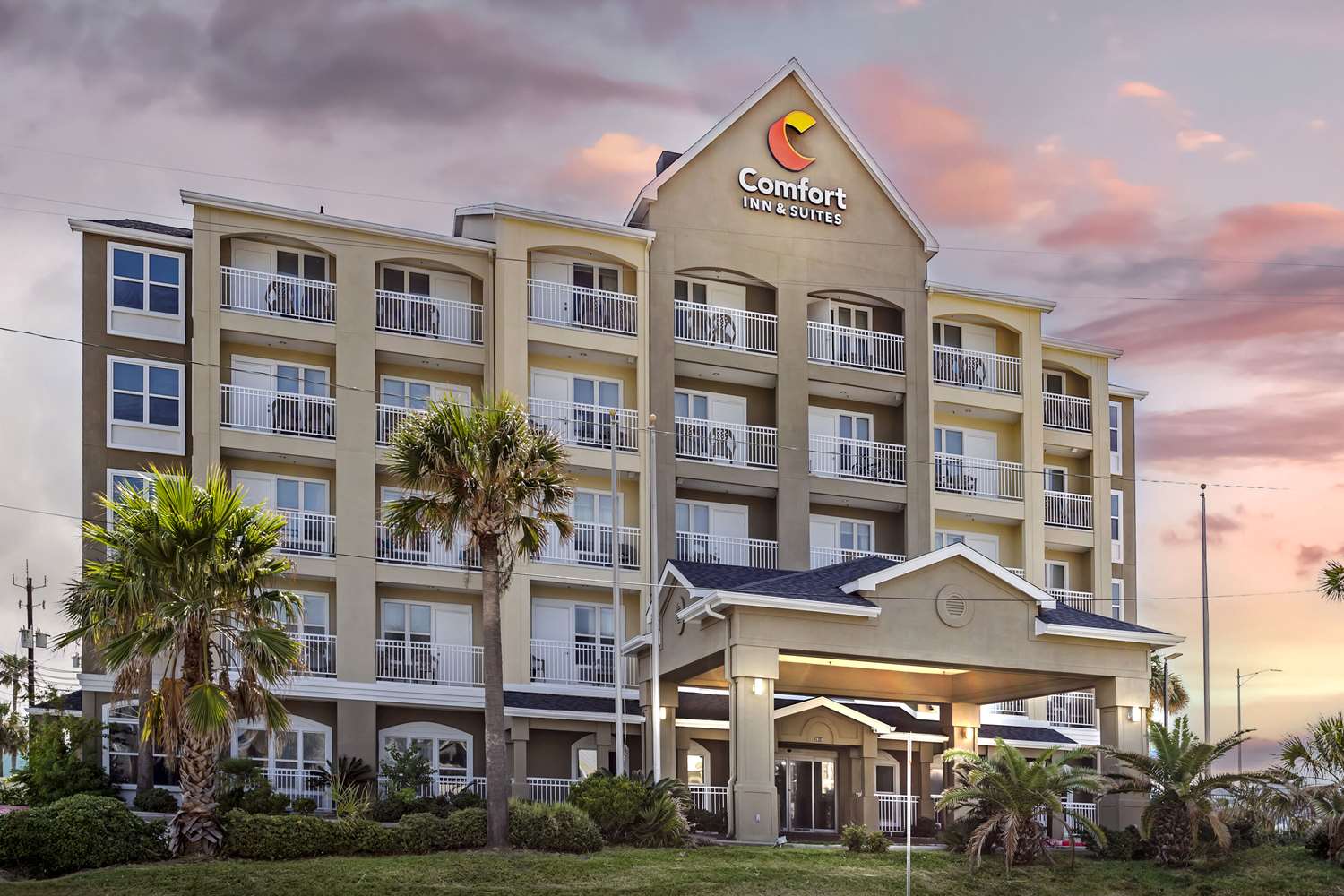 Comfort Inn & Suites Galveston Central Island near Pier 2/28