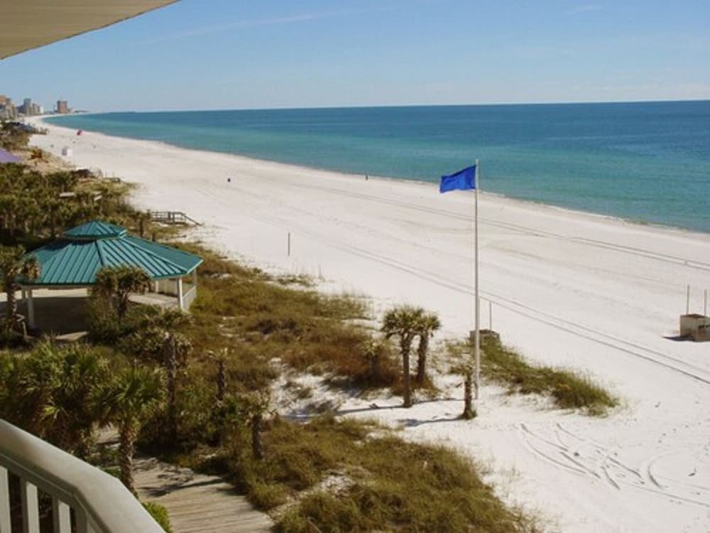 Boardwalk Beach Resort Hotel 51/65