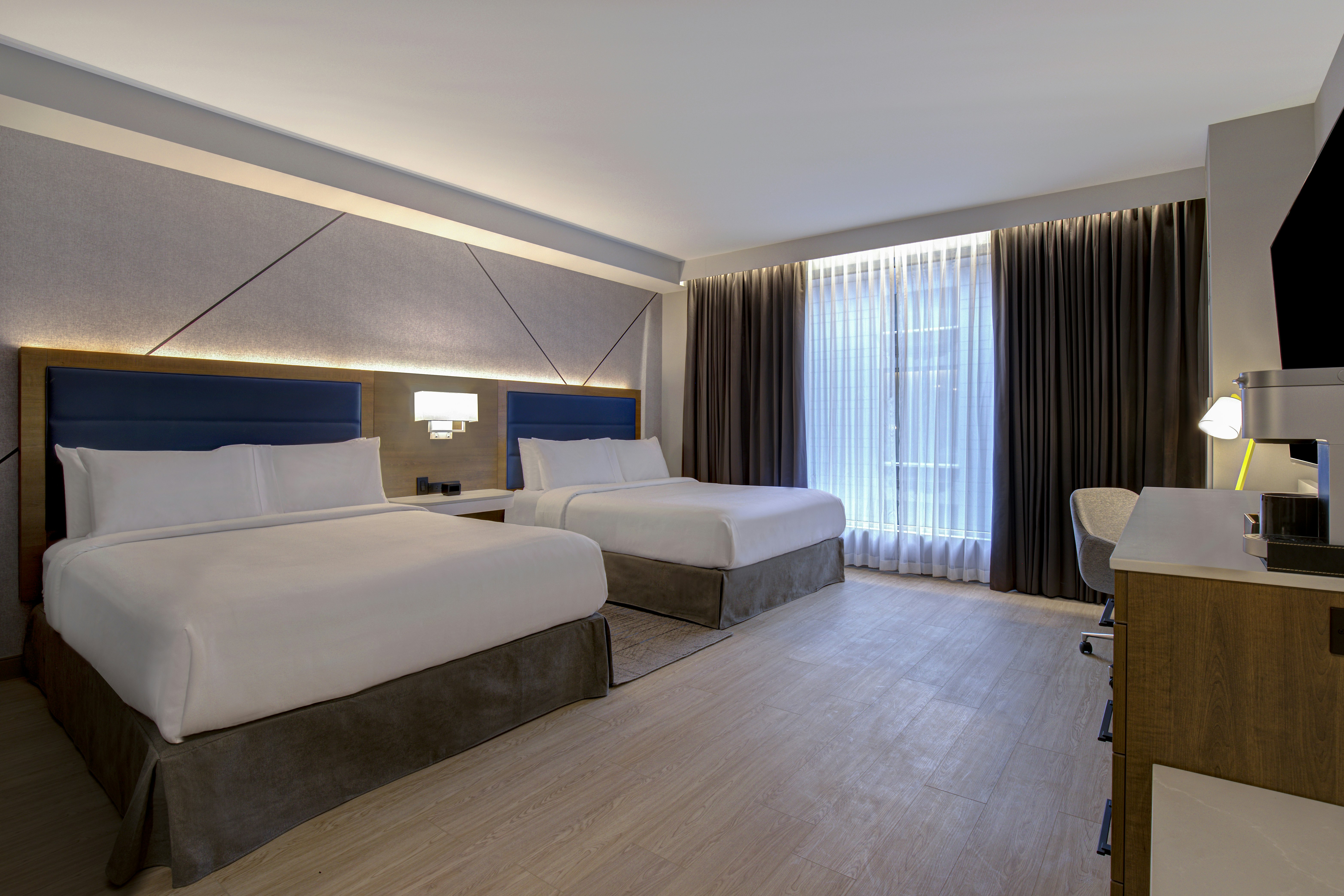 غرفة بسريرين كوين لذوي الإعاقة، Hampton Inn by Hilton Montreal Downtown 2/4