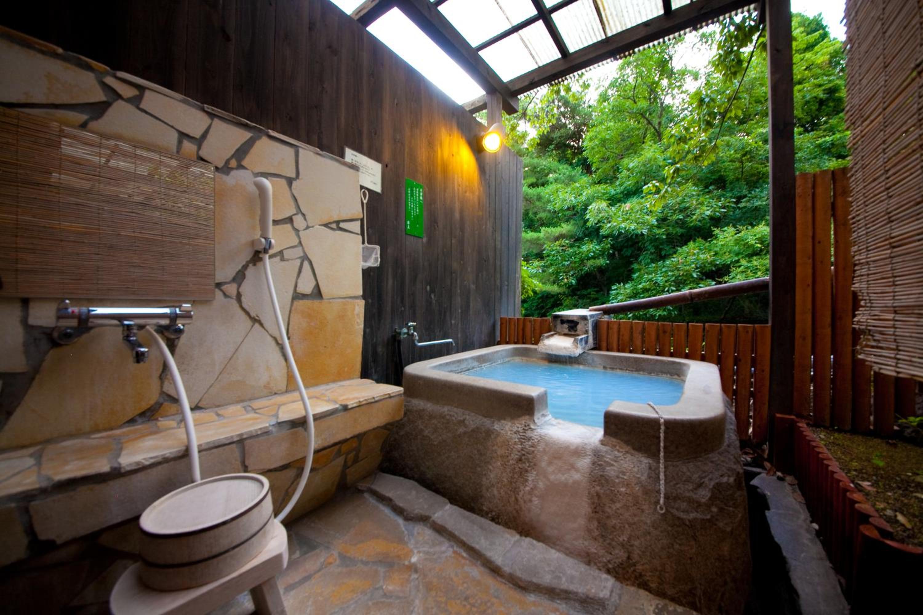 Japanese, Outdoor Bath، Morinoyu Yufuin Yasuha (ex Yasuha) 2/2