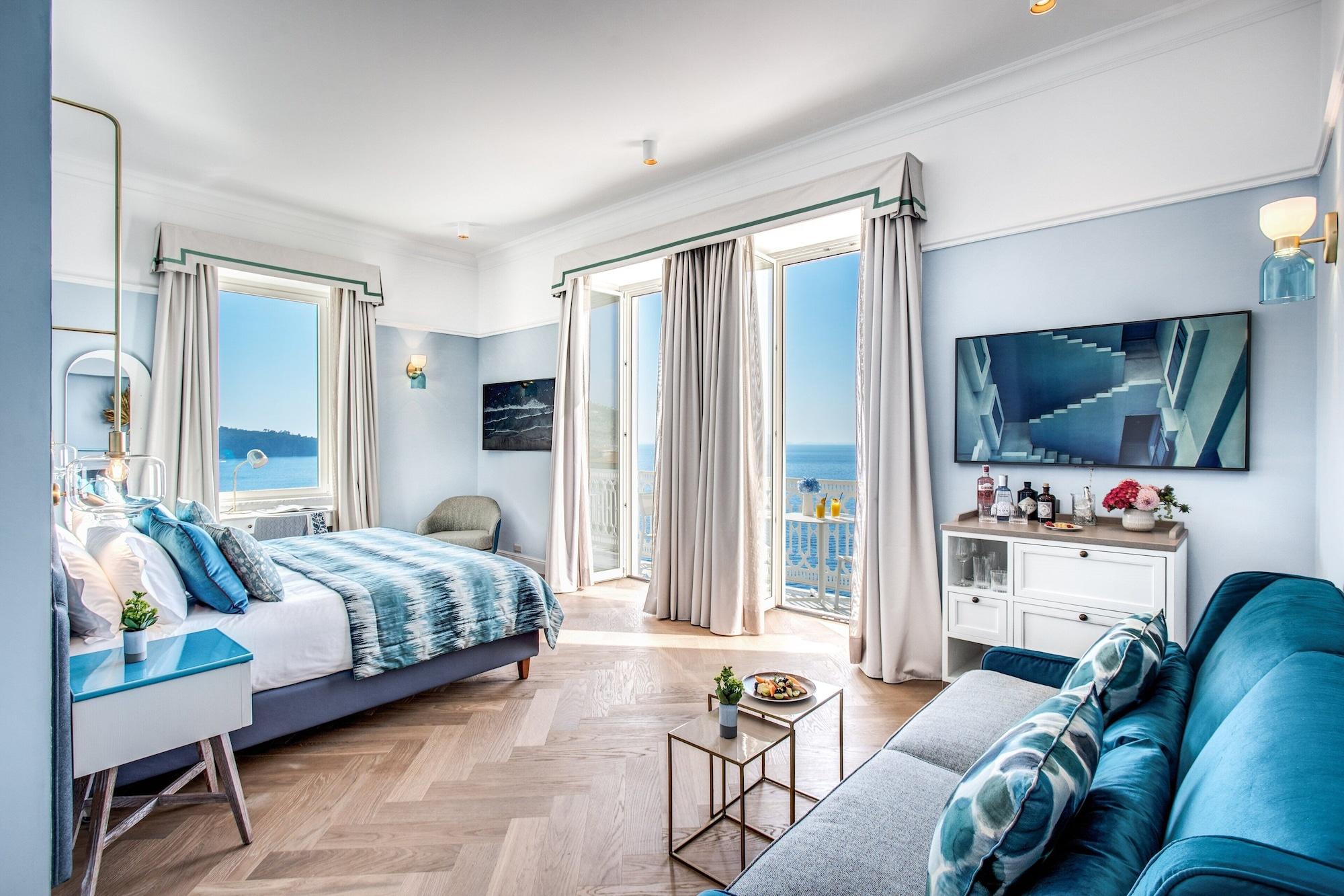 Junior, Sea View
