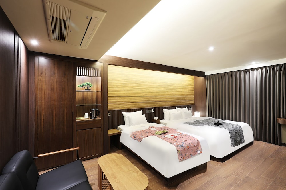 SOL, RYOKAN, SAUNA