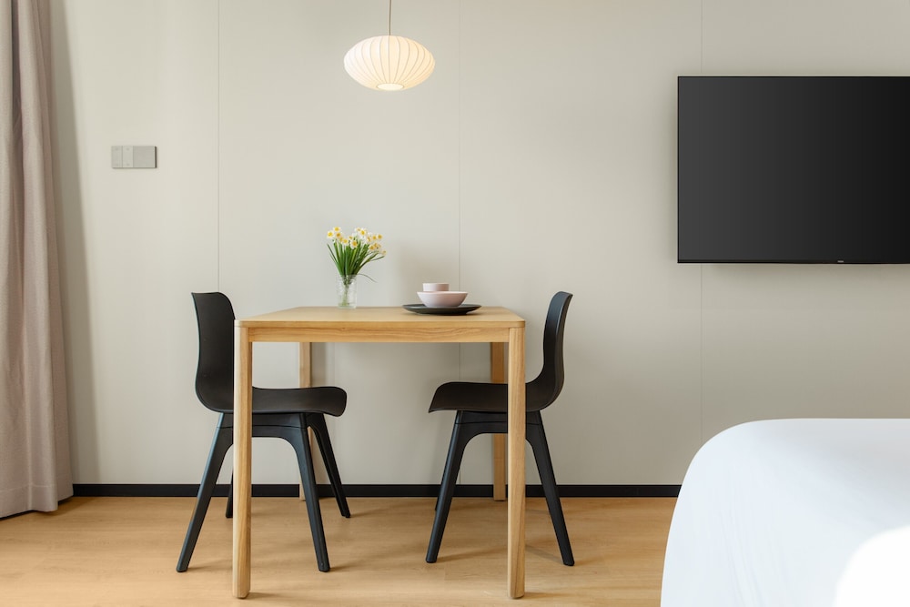 Stey Qianhai Hotel & Apartment 58/66