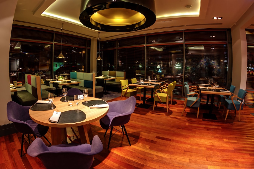 Qubus Hotel Bydgoszcz 45/60