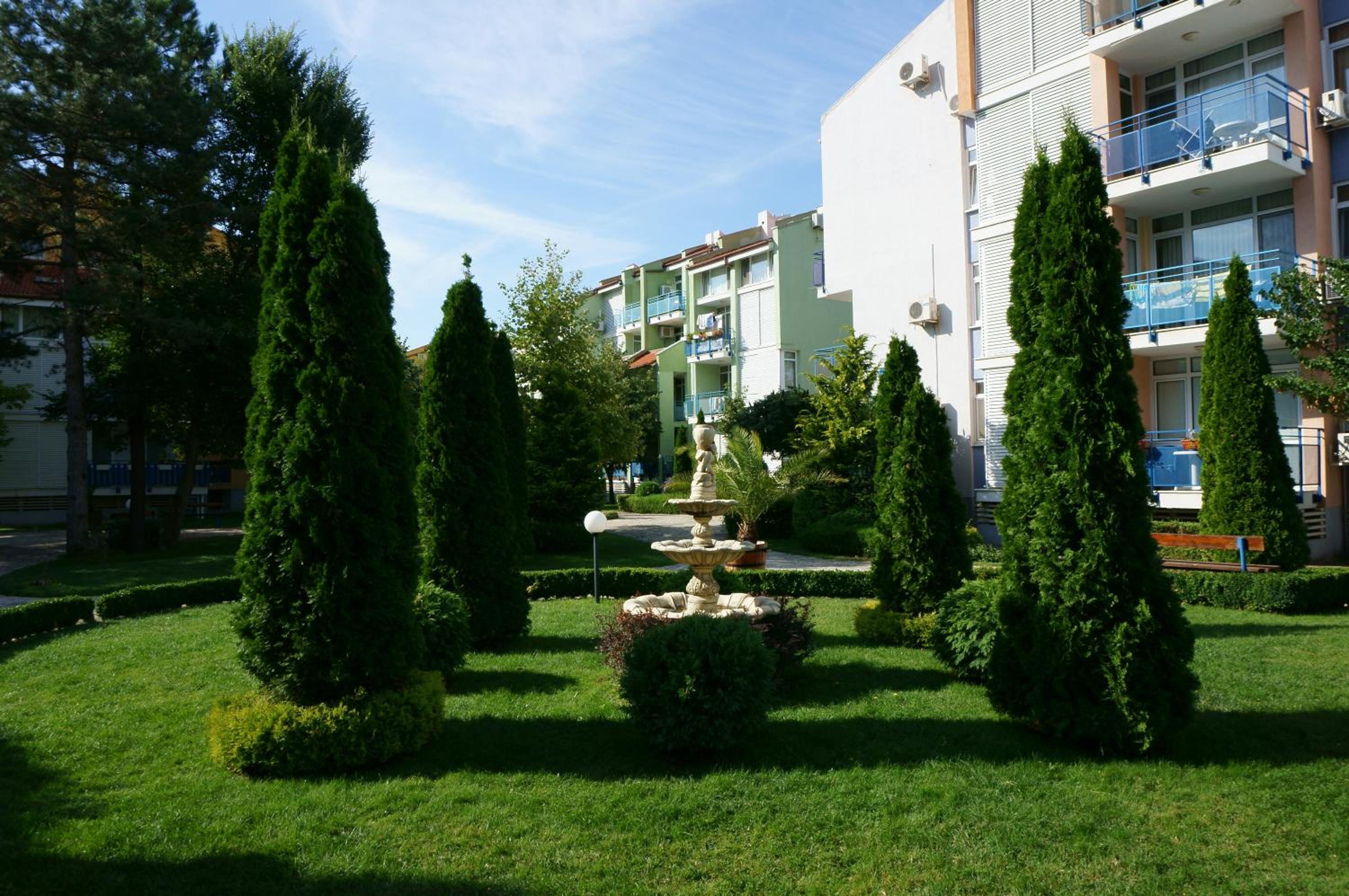 Elite Apartments 49/55