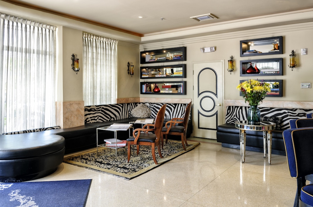 Riviera Suites South Beach 40/65