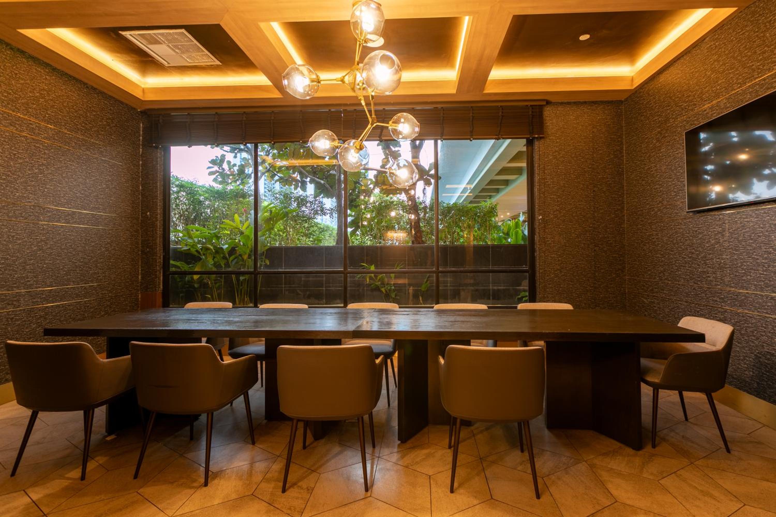 The Upper House Hotel 34/50