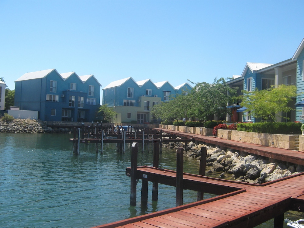 C Mandurah Resort and Serviced Apartments 42/47