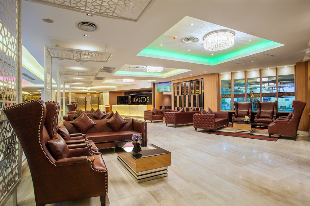 Grand 5 Hotel Plaza Sukhumvit Bangkok 8/63