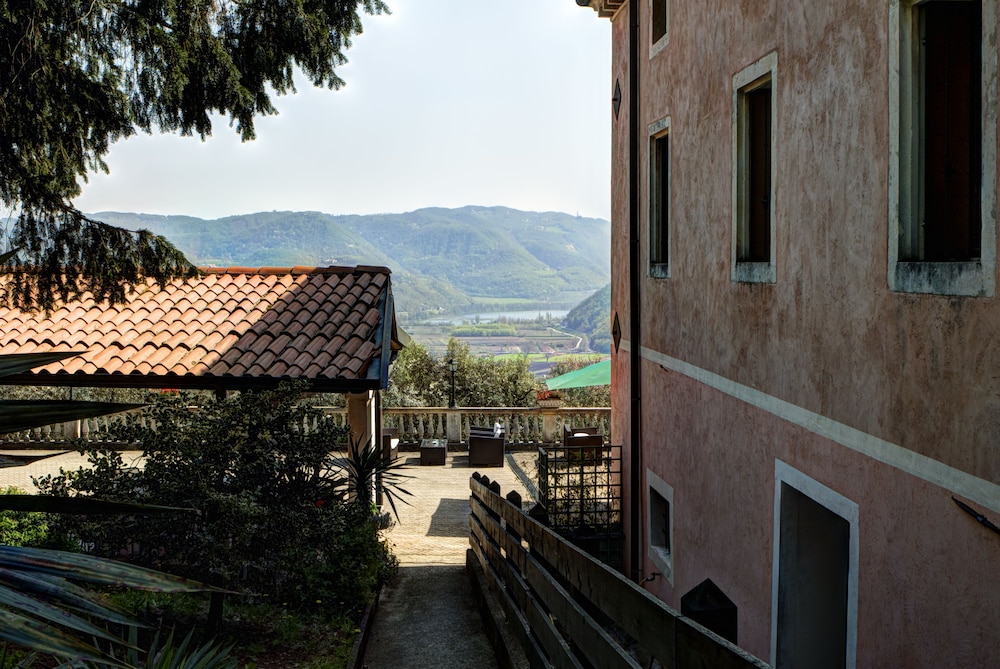 Locanda degli Ulivi 36/41