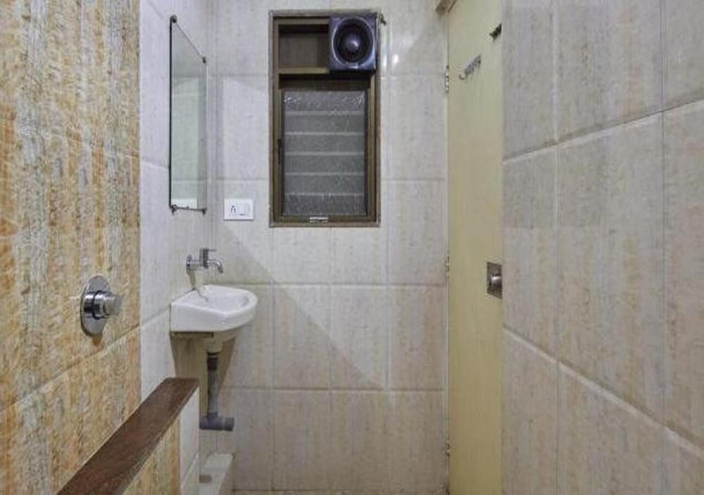 HOTEL KRUSHNA INN 27/27
