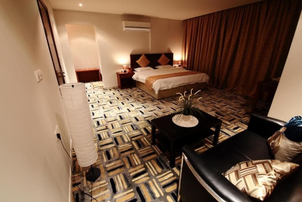 الاجنحه التنفيذيه(Executive Suites) 18/44