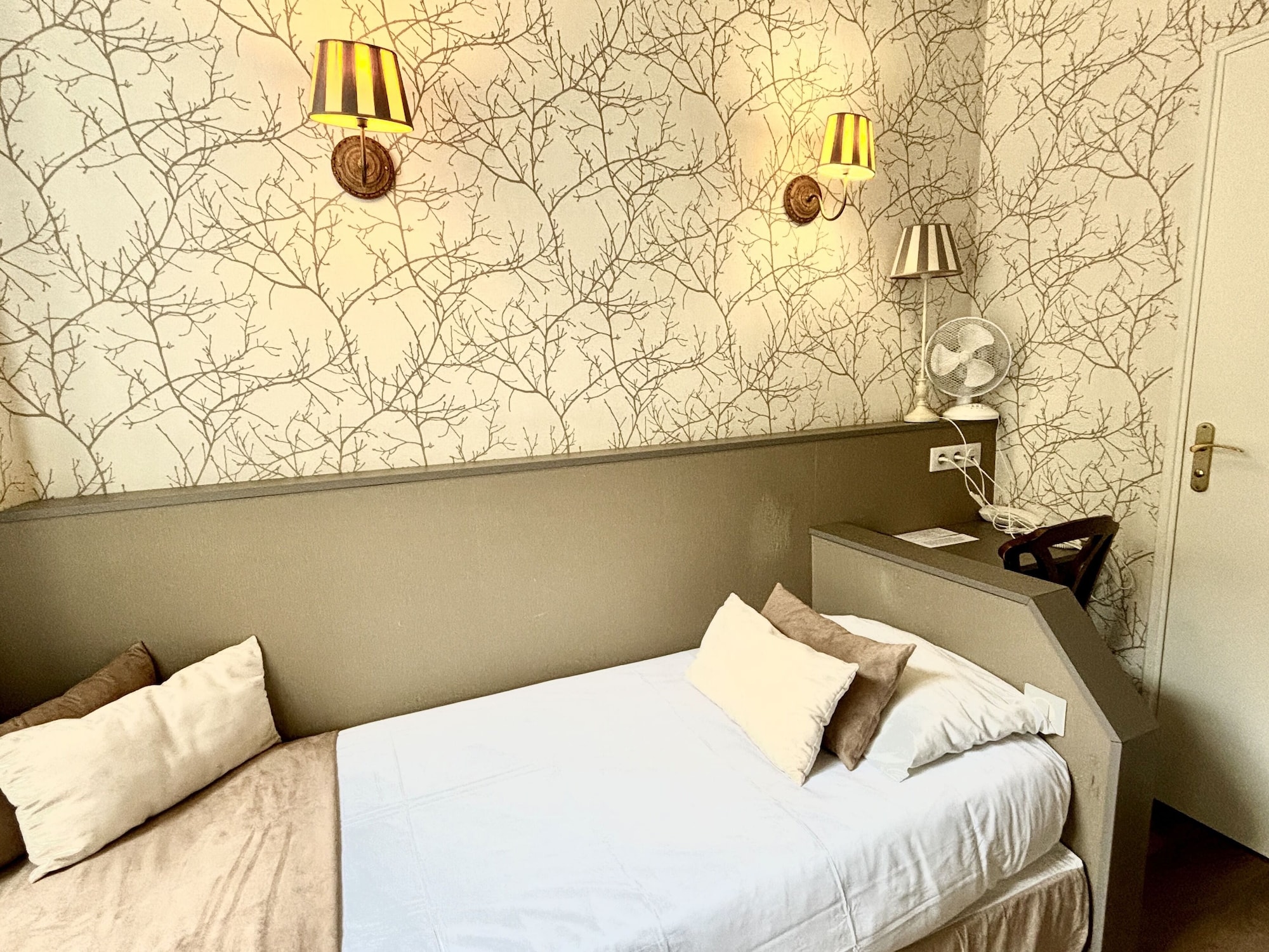 غرفة قياسية مفردة، Hotel Du Mail 7/10