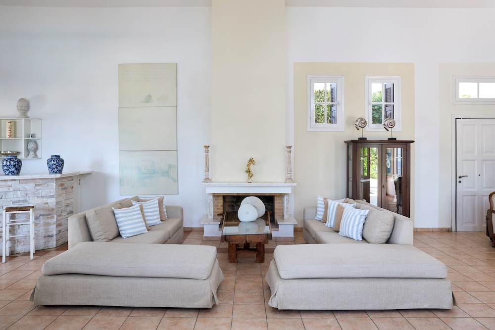 Aegean Suites - Adults Only 28/57