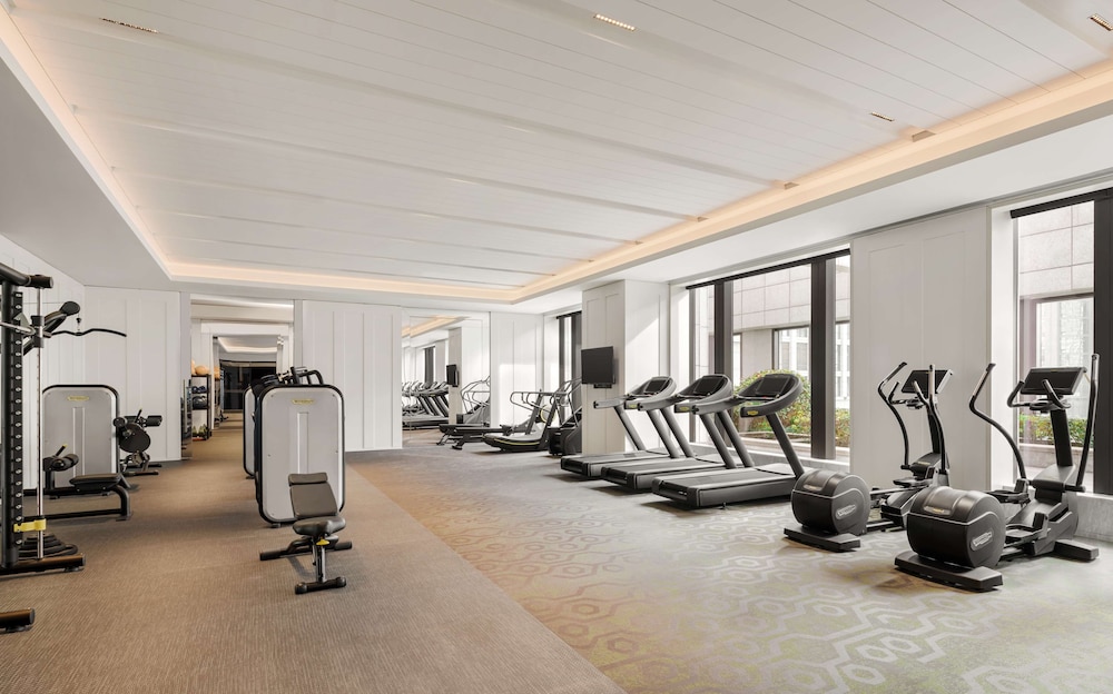 Fairmont Wuhan 33/67
