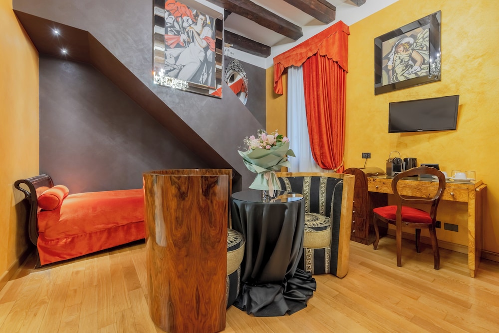 Ca Dell Arte Hotel 13/71