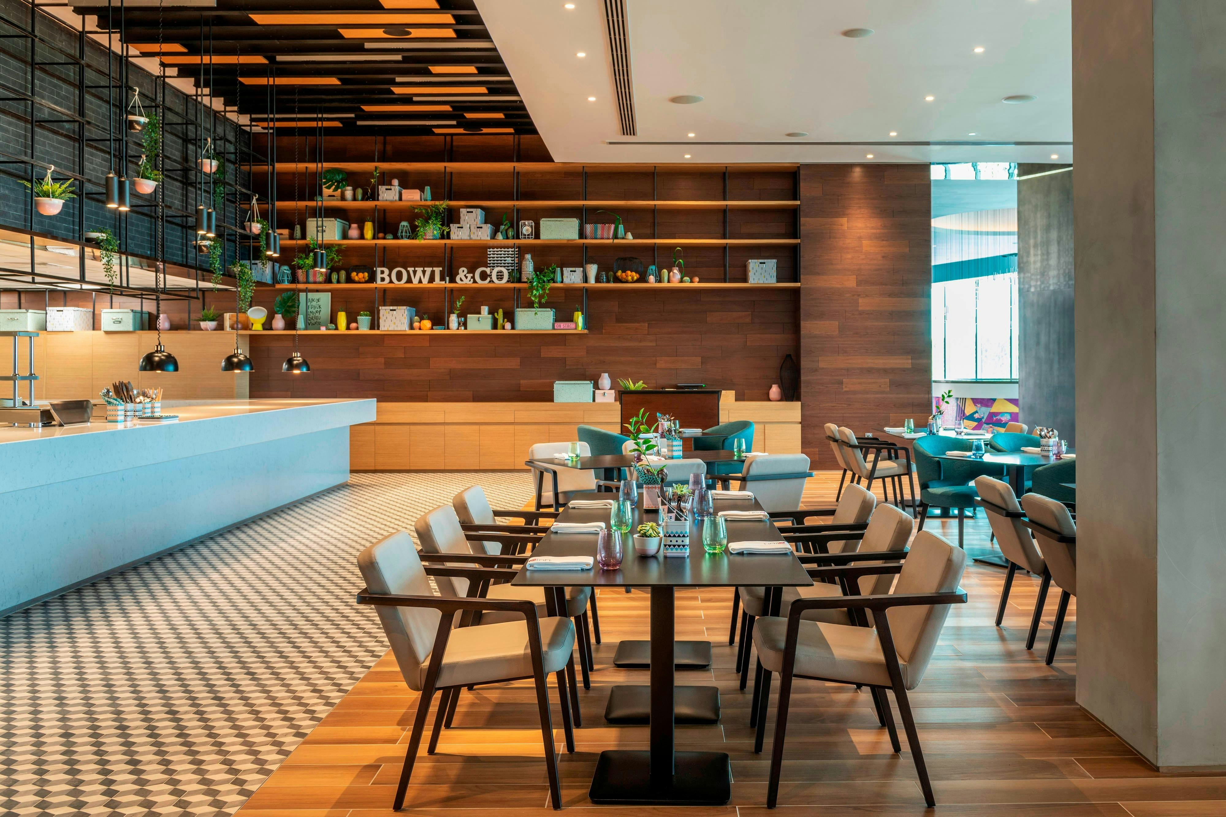 Aloft Dubai Creek 55/63
