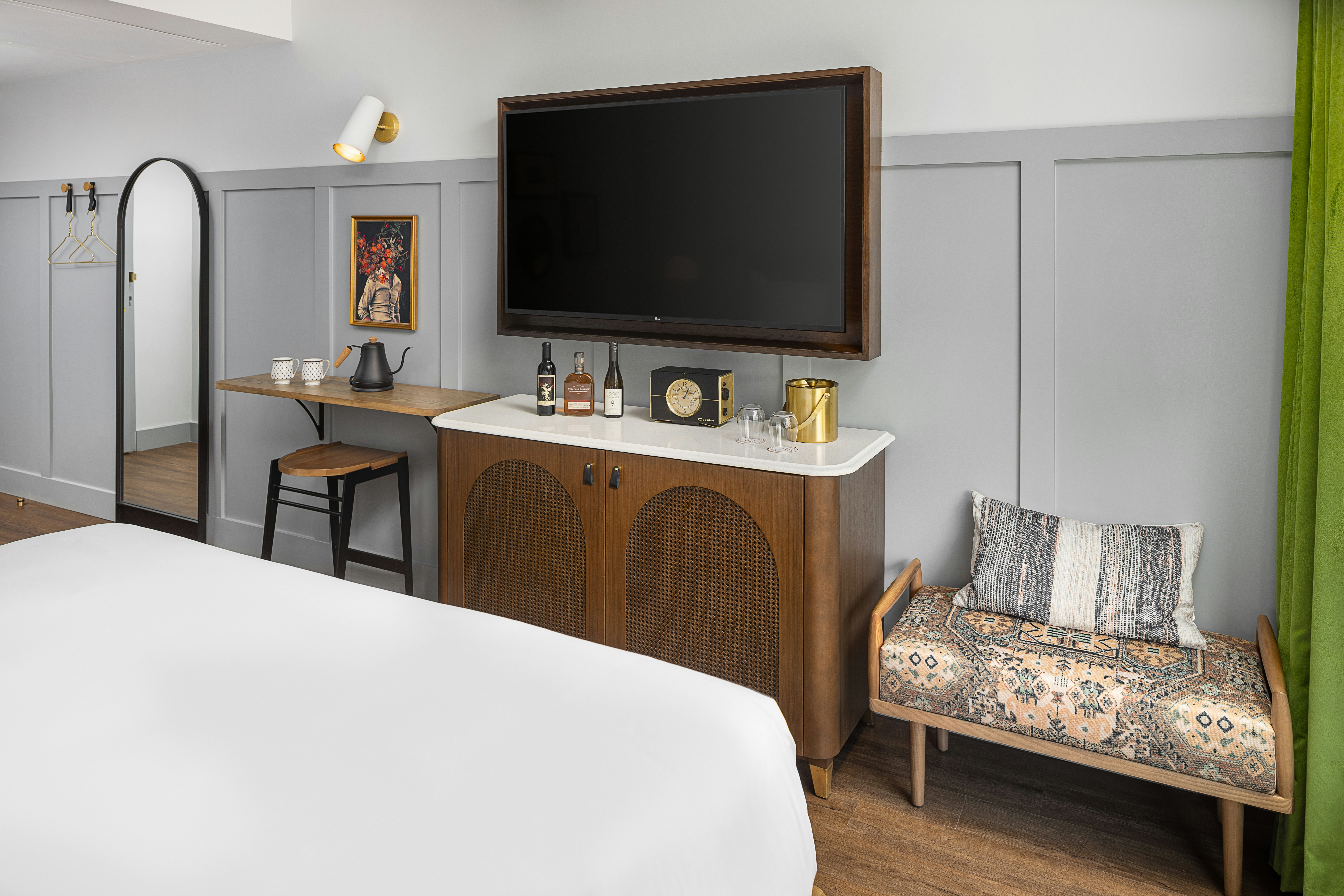 Room, King Bed