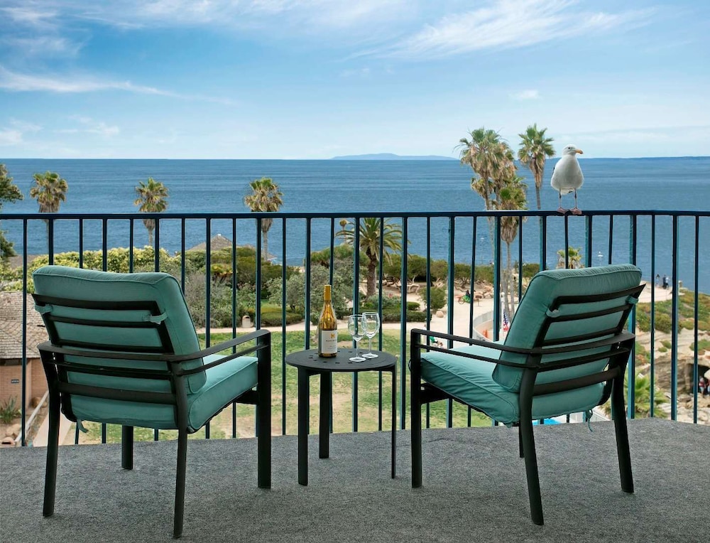 La Jolla Cove Suites 55/65