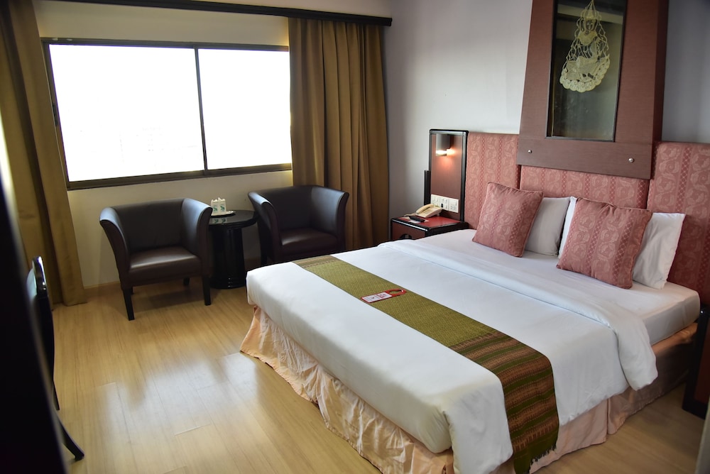 BP GRAND TOWER HOTEL 13/59