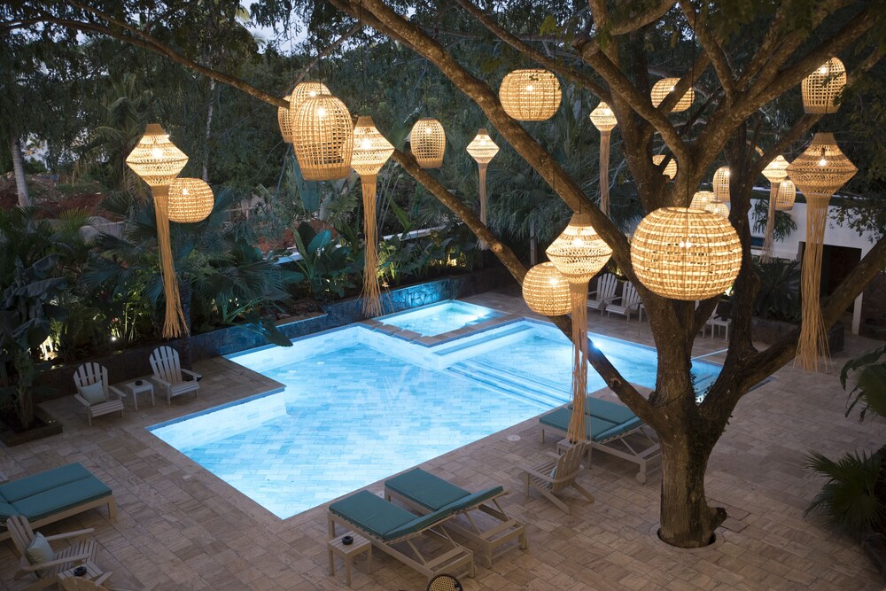 Saman Boutique Hotel 44/50