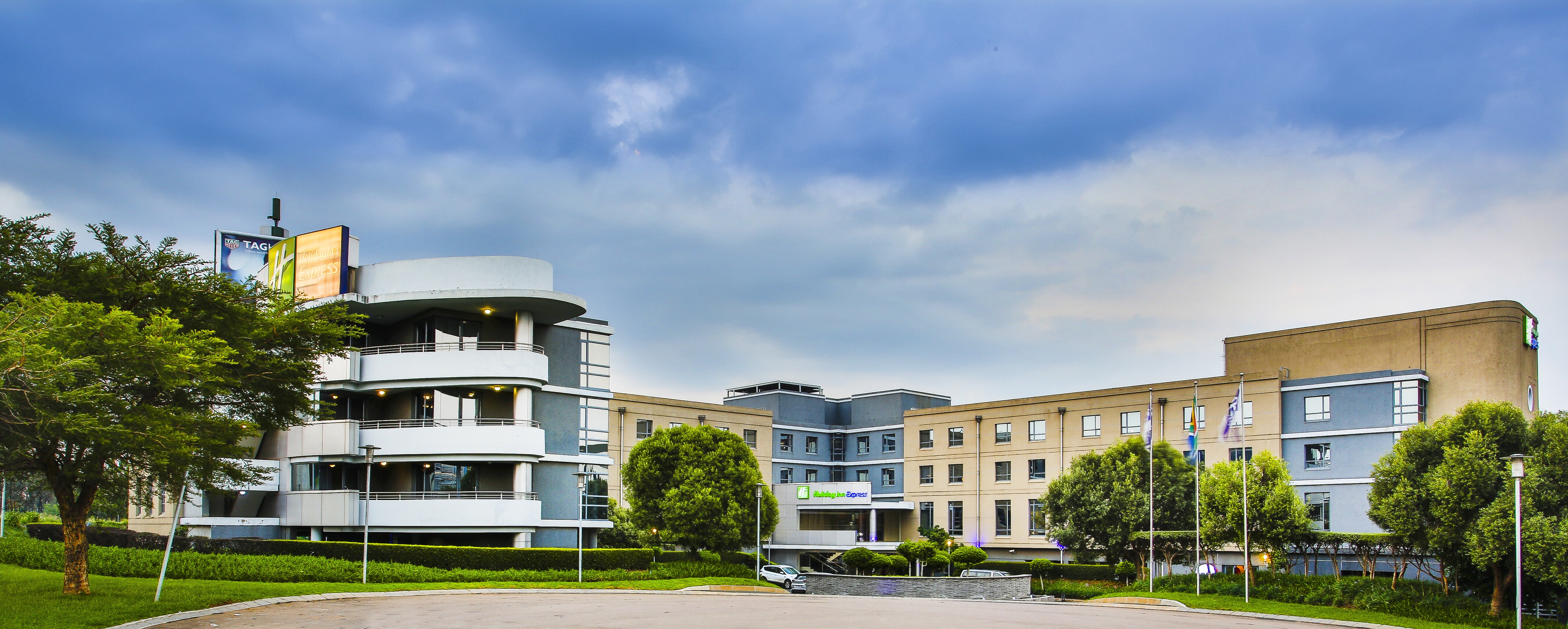 Holiday Inn Express Sandton-Woodmead 66/74