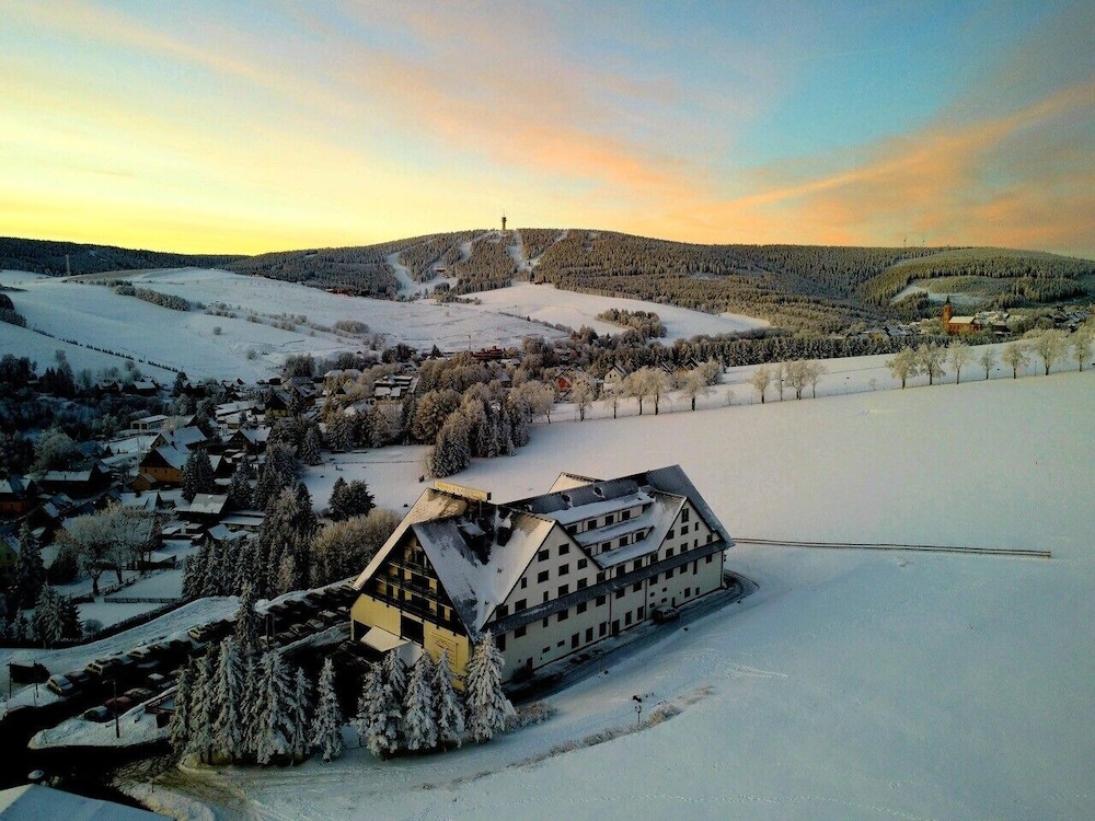 Alpina Lodge Hotel Oberwiesenthal 60/65