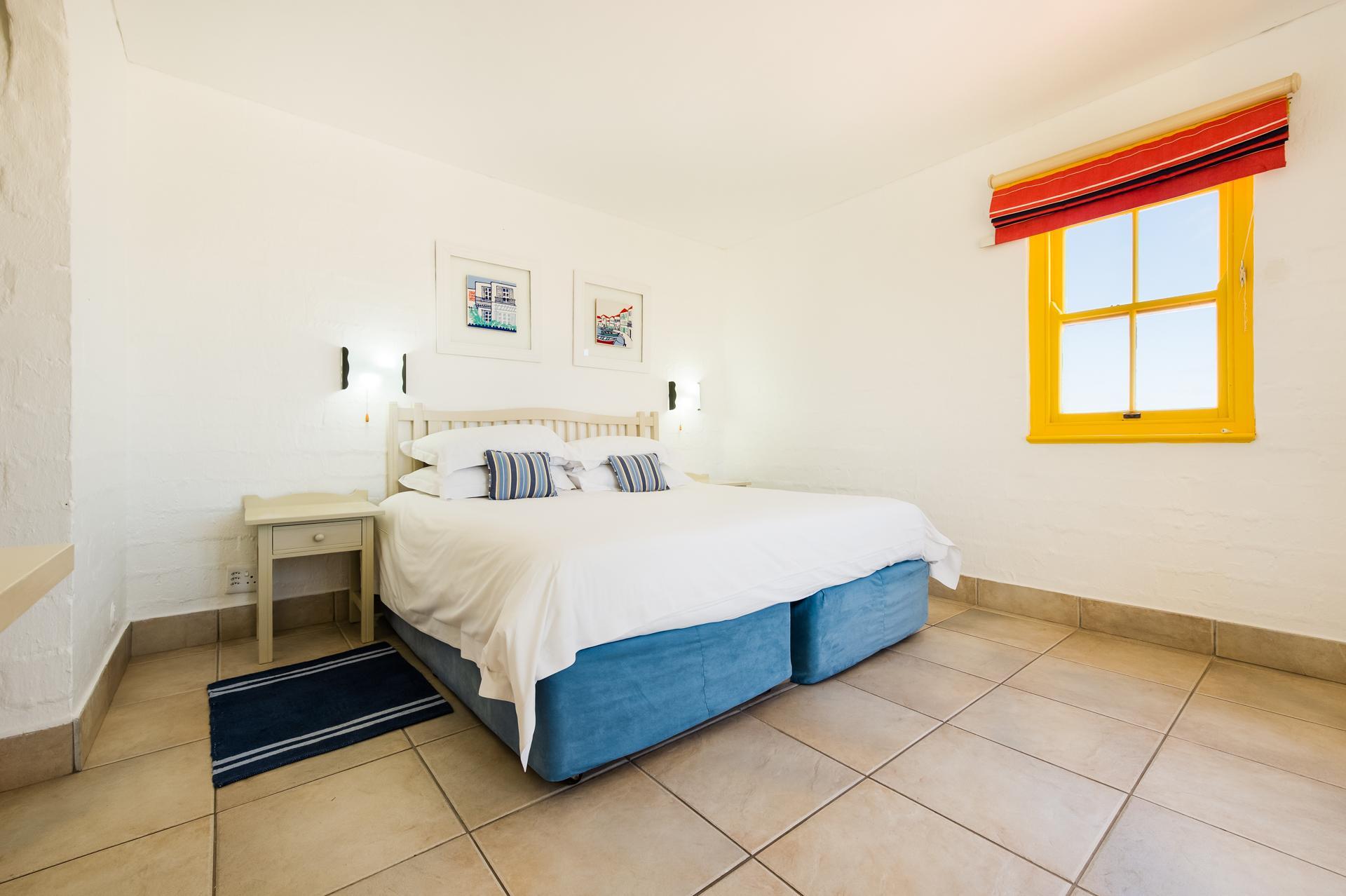 2 Bedrooms, Suite, Hill Side