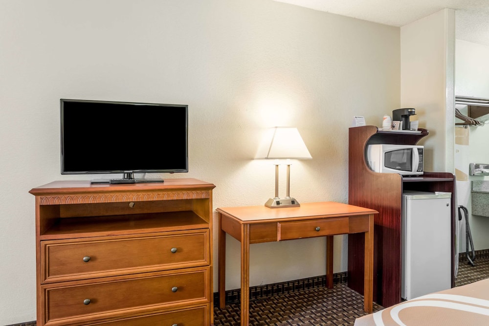 Quality Inn Battleboro - Rocky Mount 32/38