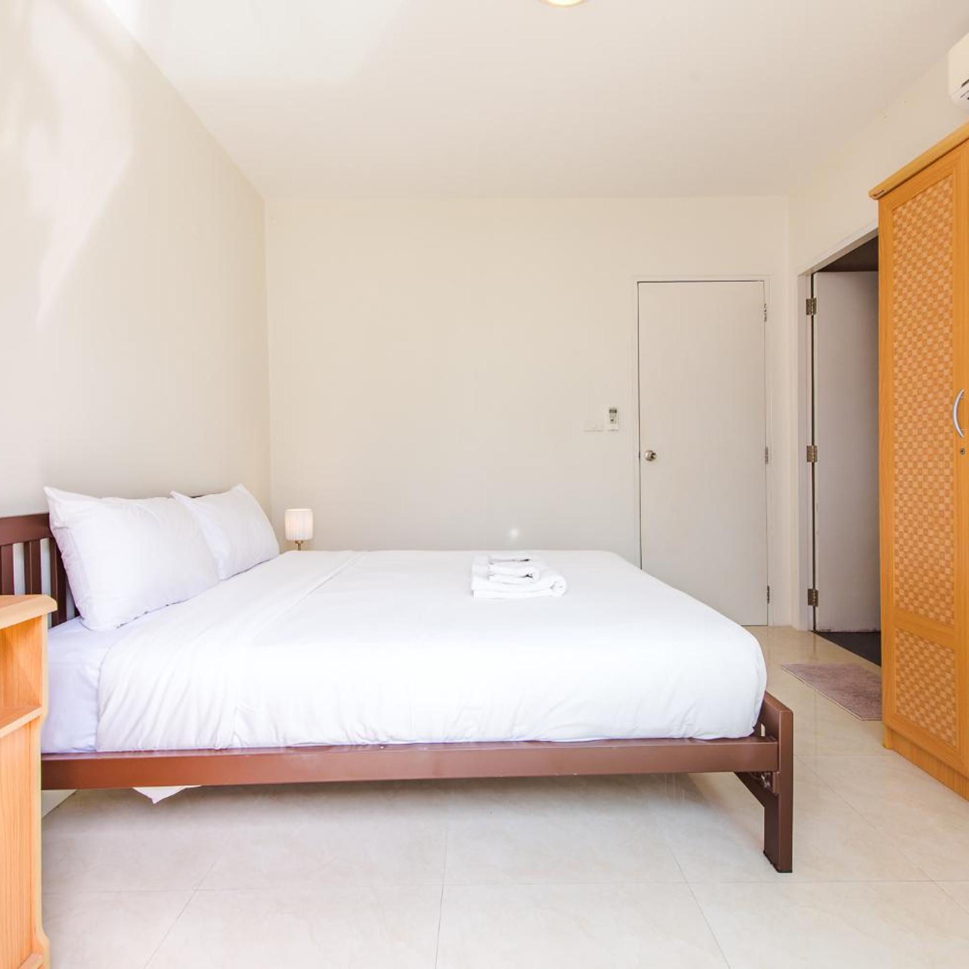 1 Bedroom, Suite, with Pool