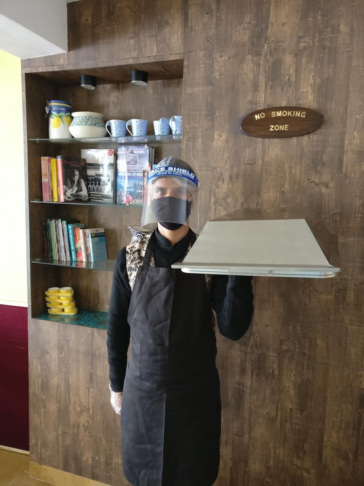 Honeymoon Inn Mussoorie 9/42