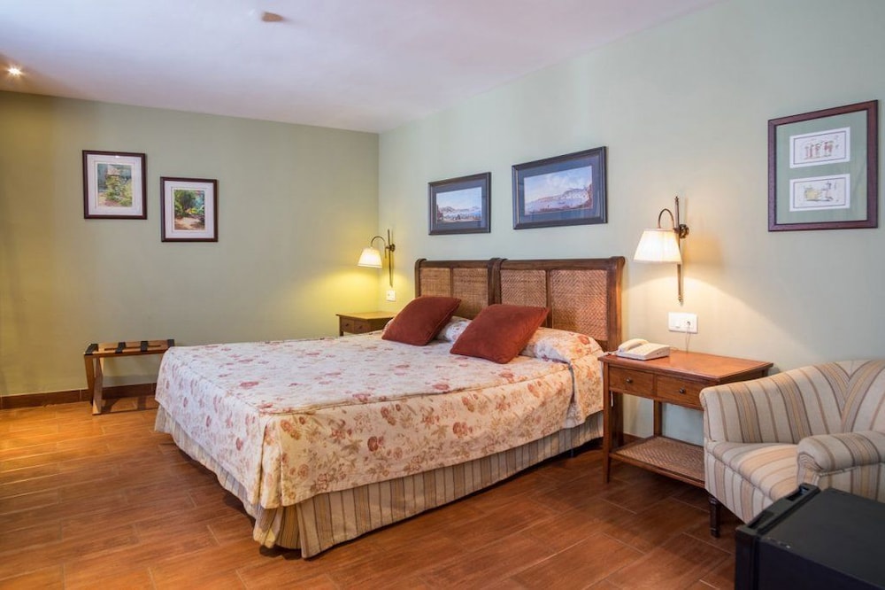 Hotel Sant Jordi 9/50