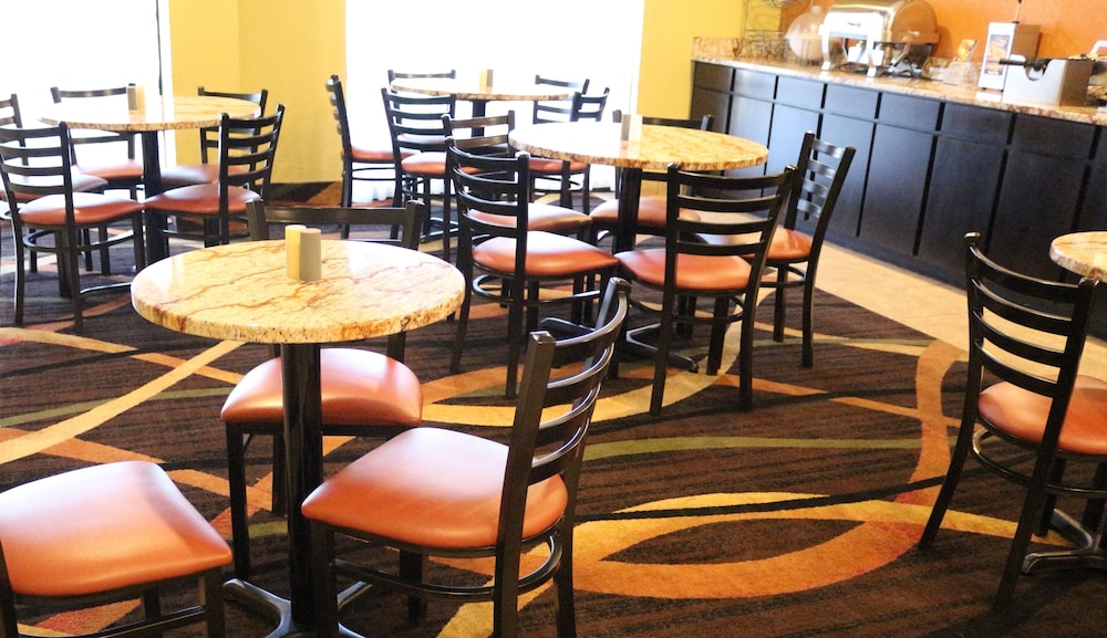 Best Western Knoxville Suites - Downtown 35/39